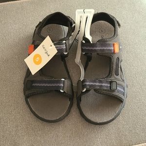 Cat & Jack Boys Size 5 Black Sandals